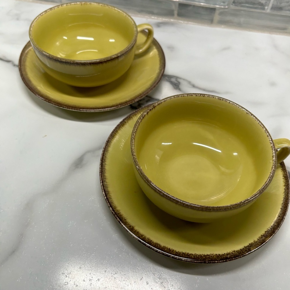Cascade by Paden City Pottery.  Vintage coffee/Tea cups w/saucers